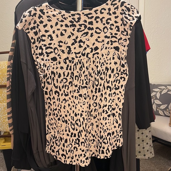 Savanna Jane Leopard embroidered Top Sz M - Picture 7 of 7